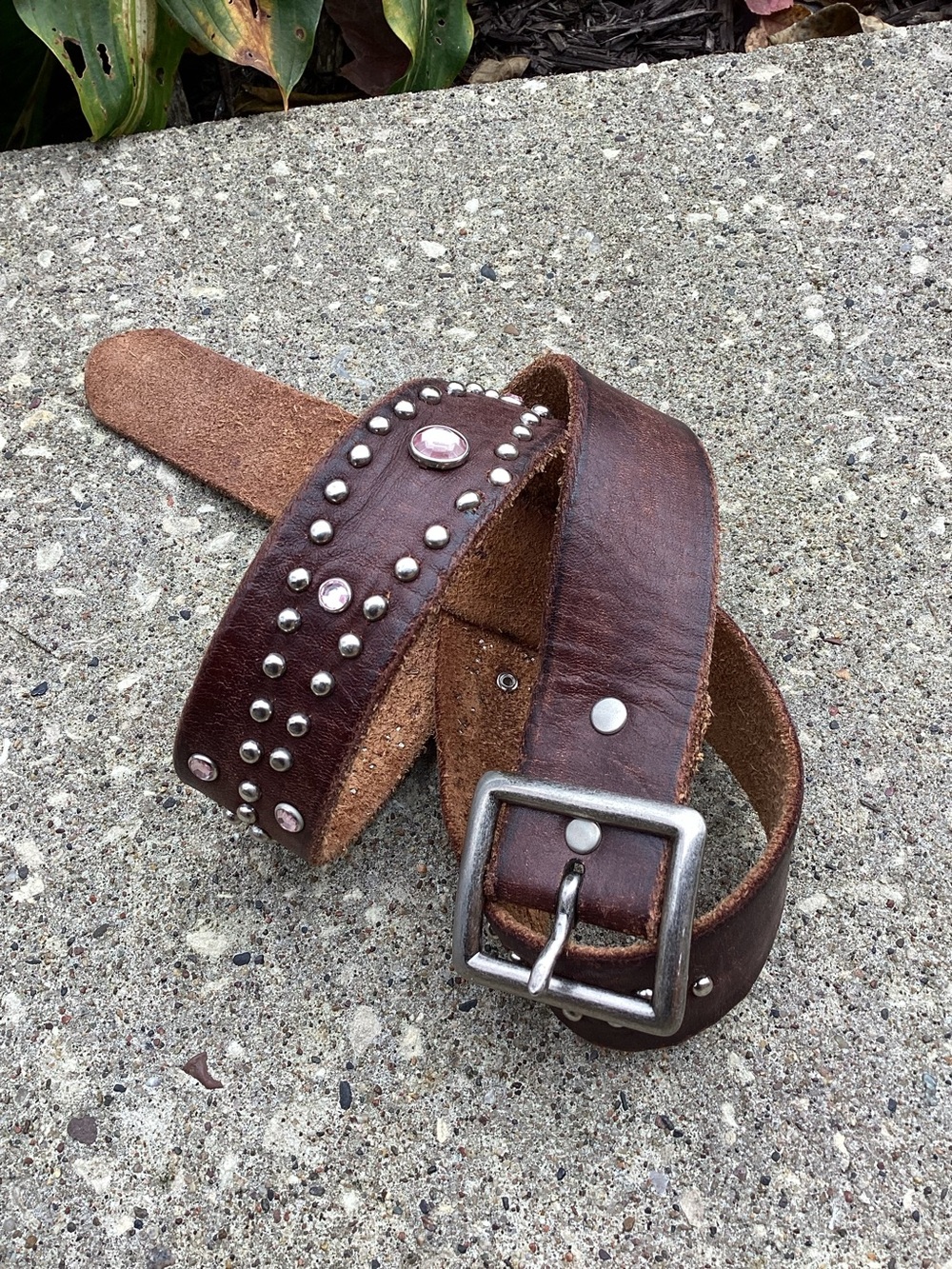 Y2K American Eagle Brown Leather Studded Pink Rhinestone Belt Small